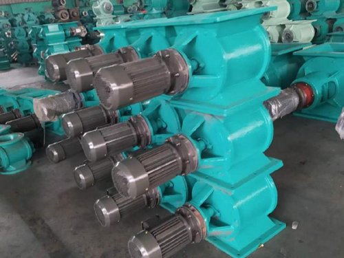 Star-shaped ash discharge valve